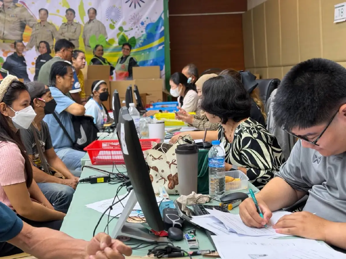 'ชัชชาติ' ยันไร้รอยร้าวรัฐบาล ทุ่มงบเยียวยาน้ำท่วมเฉียด 4 พันล้าน
