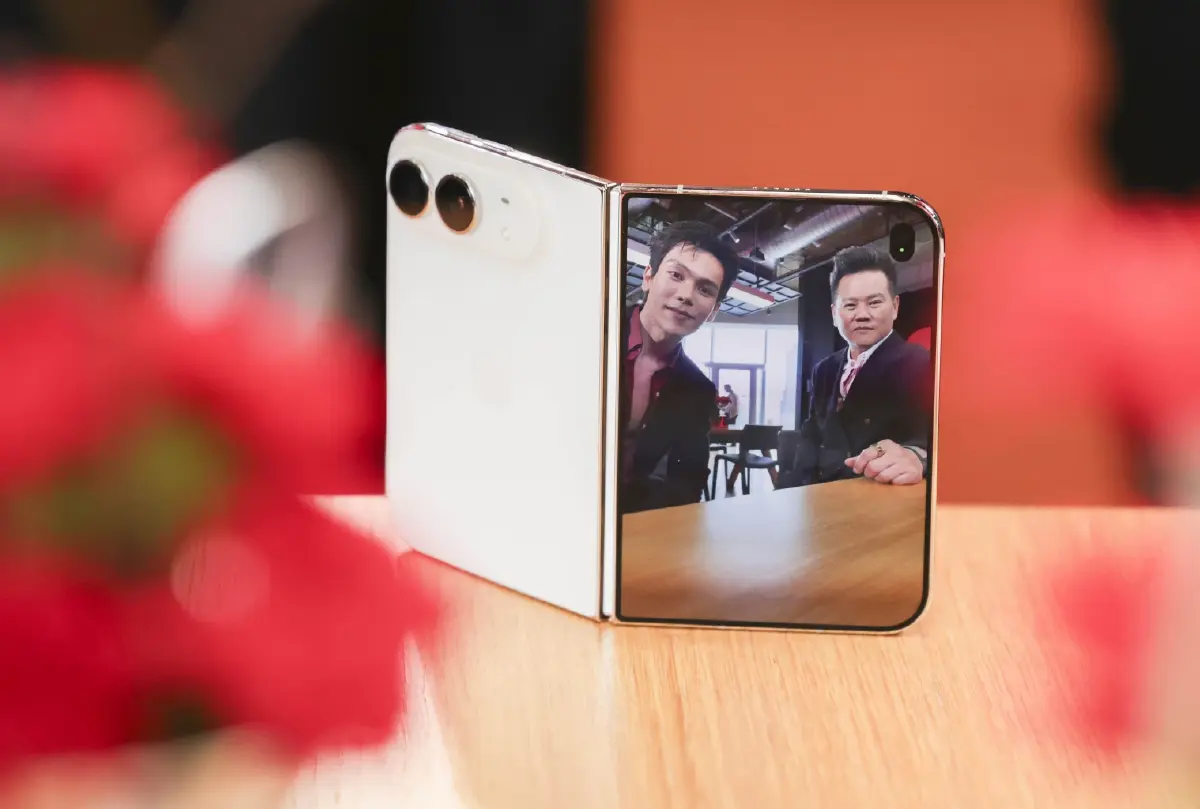 ทรู ยกระดับประสบการณ์ รับ iPhone DUO วันแรก ผสานพลังสัญญาณ True5GX ที่เหนือกว่าไปอีกขั้น