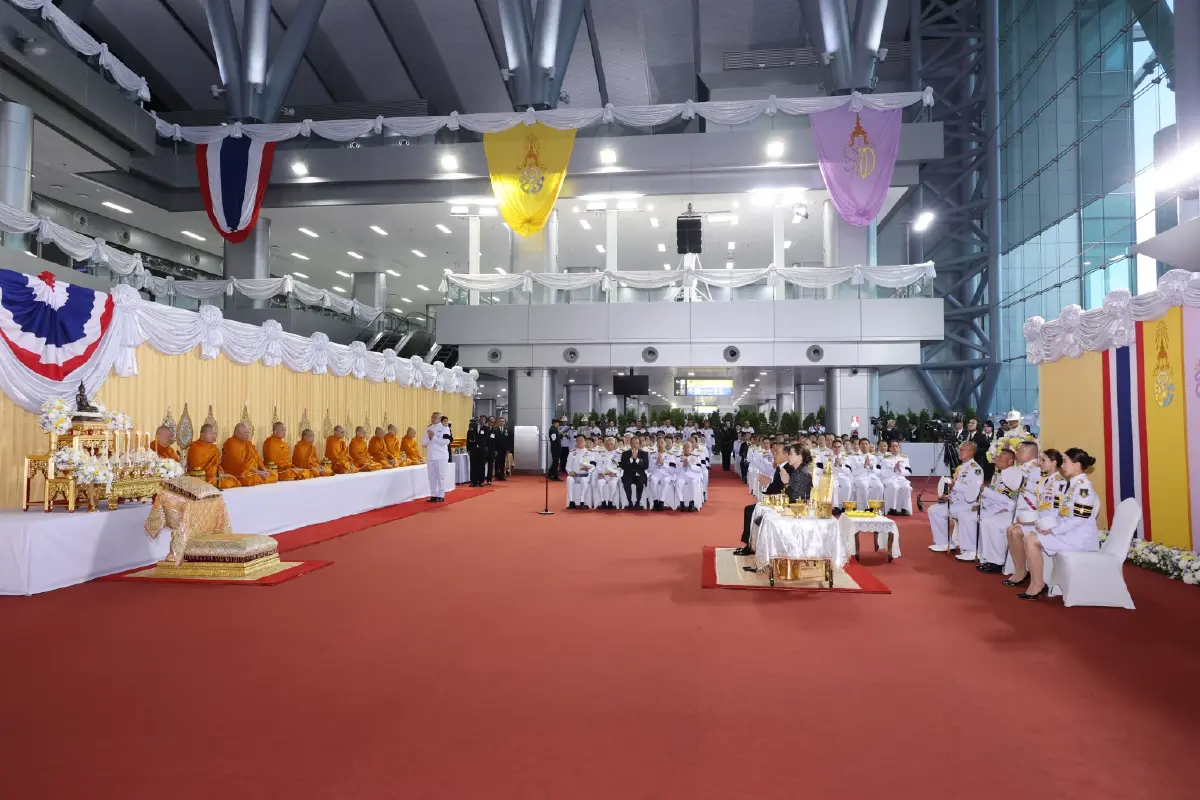 ในหลวง-พระราชินี เสด็จฯ ไปทรงเปิด ‘สถานีกลางกรุงเทพอภิวัฒน์’