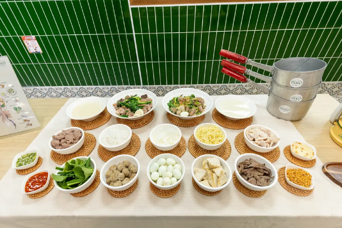 ‘YKKO’ ก๋วยเตี๋ยวเมียนมา ร้านดังจากย่างกุ้ง เด็ดที่หมูและน้ำซุป