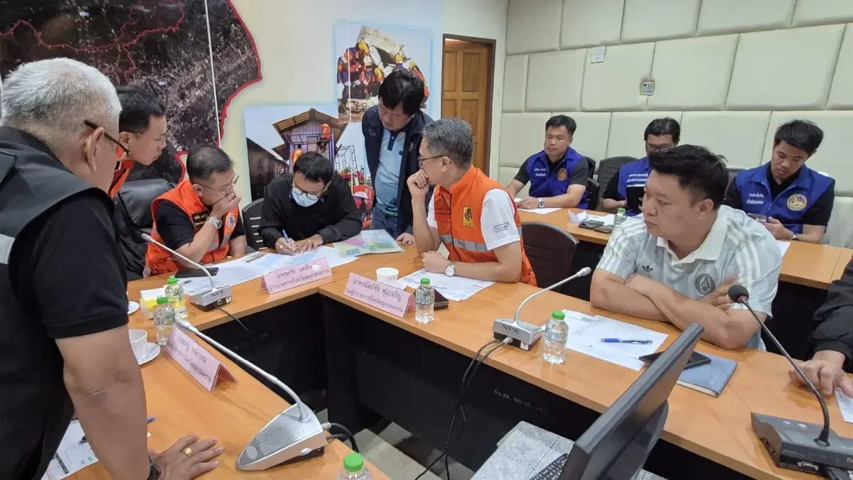 สถานการณ์น้ำท่วมสมุทรสงคราม 3 ต.ค.69 ระดมเครื่องผลักดันน้ำสู้ทะเลหนุน