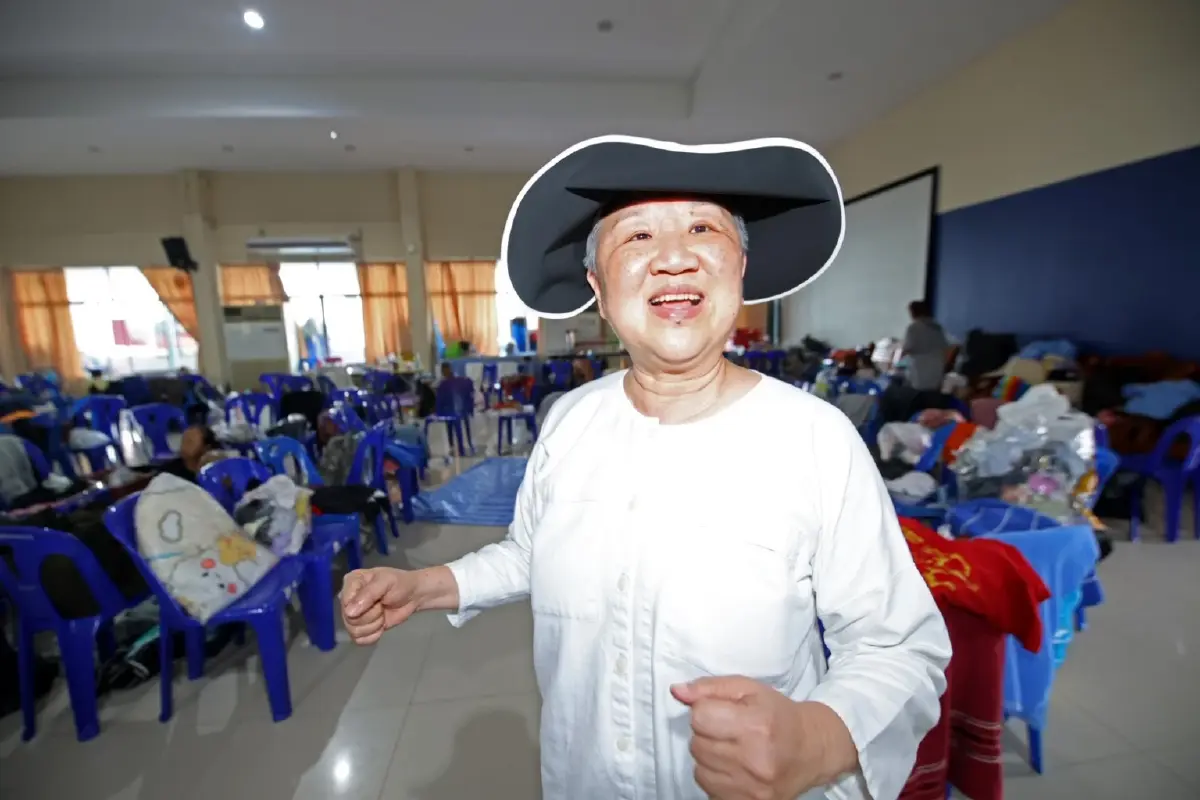 มูลนิธิเก้ายั่งยืน-ออมไทย ส่งสิ่งของช่วยผู้ประสบภัยน้ำท่วม