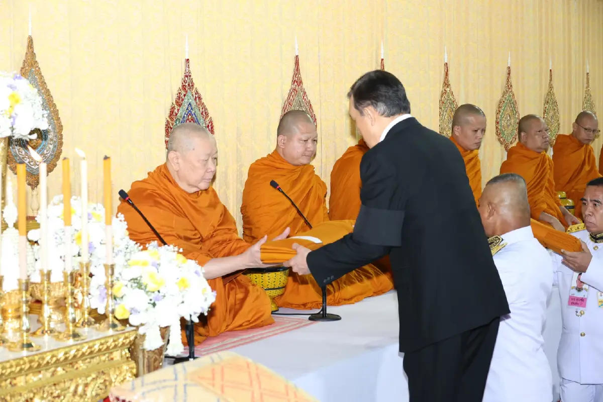 ในหลวง-พระราชินี เสด็จฯ ไปทรงเปิด ‘สถานีกลางกรุงเทพอภิวัฒน์’