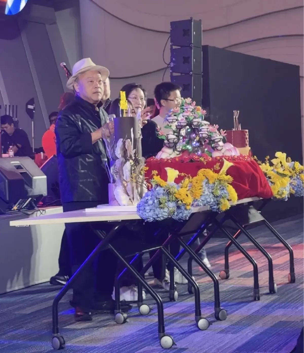'เจ้าสัวคีรี' เปิดใจงานวันเกิด เล่าชีวิตใหม่หลังเปลี่ยนไต ตั้งใจทำดีเพื่อสังคม
