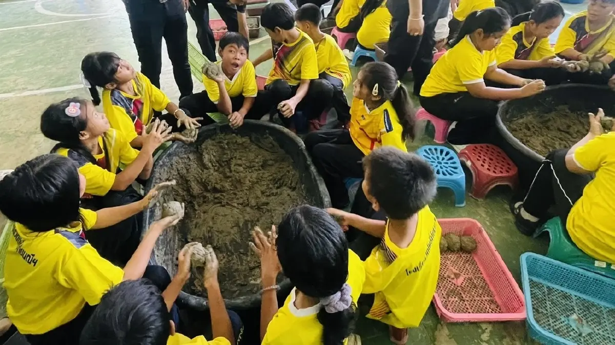 เด็กเพชรฟื้นฟูสายน้ำ เสิร์ฟเบอร์เกอร์ปลาหมอคางดำ คุมเอเลี่ยน