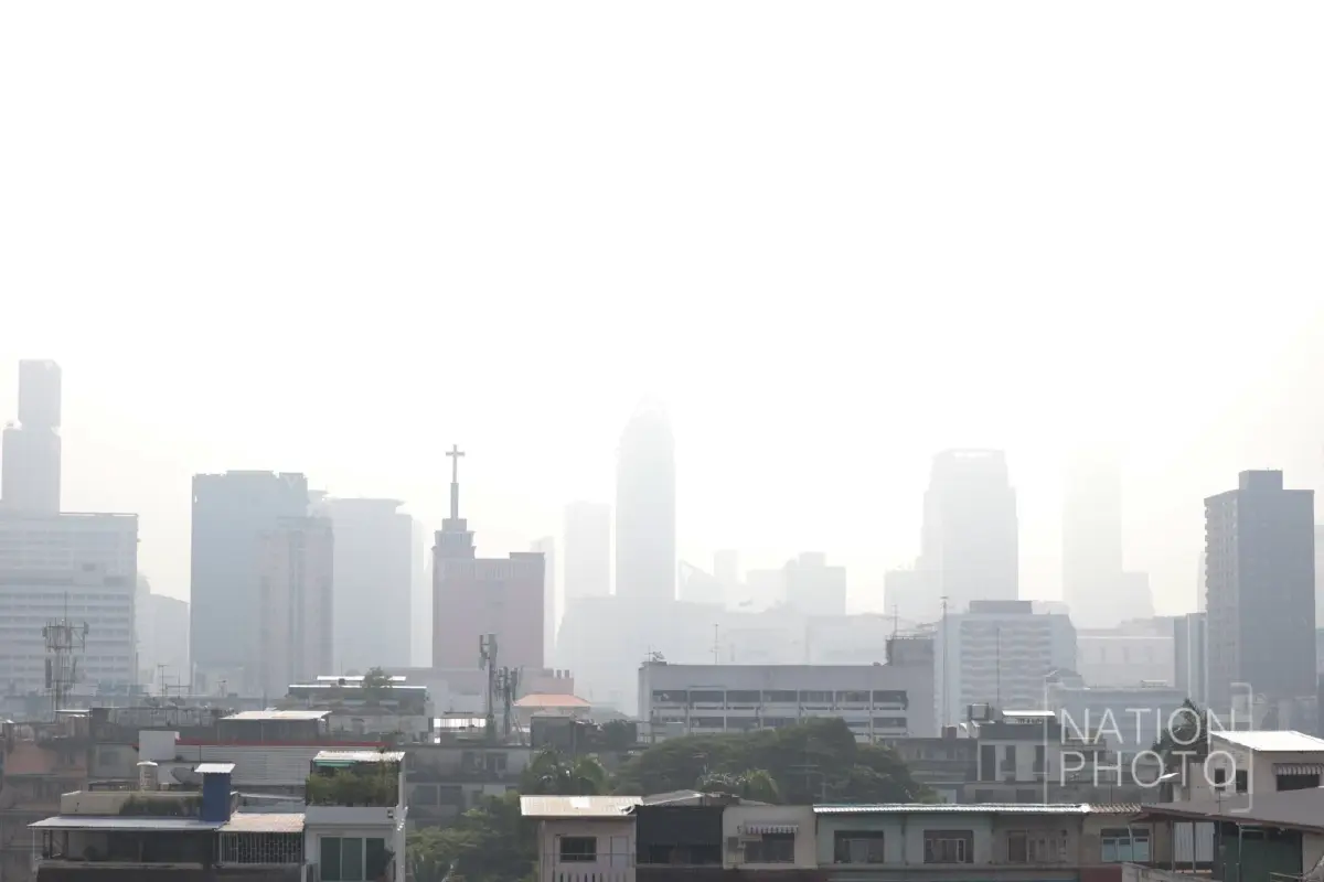 กทม. เช้านี้ฟ้ามืดครึ้ม ความชื้นพุ่ง 91% เตือนพายุฝนถล่มบ่าย 40%