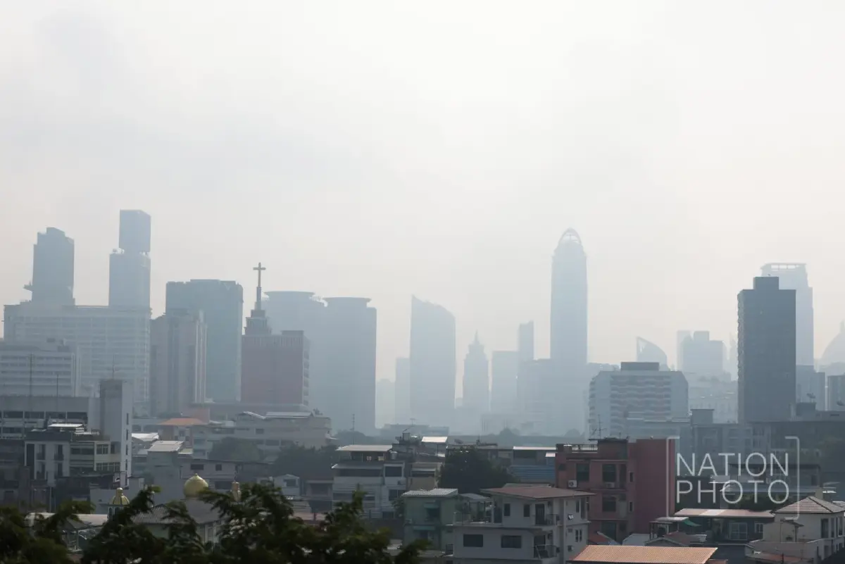 กทม. เช้านี้ฟ้ามืดครึ้ม ความชื้นพุ่ง 91% เตือนพายุฝนถล่มบ่าย 40%