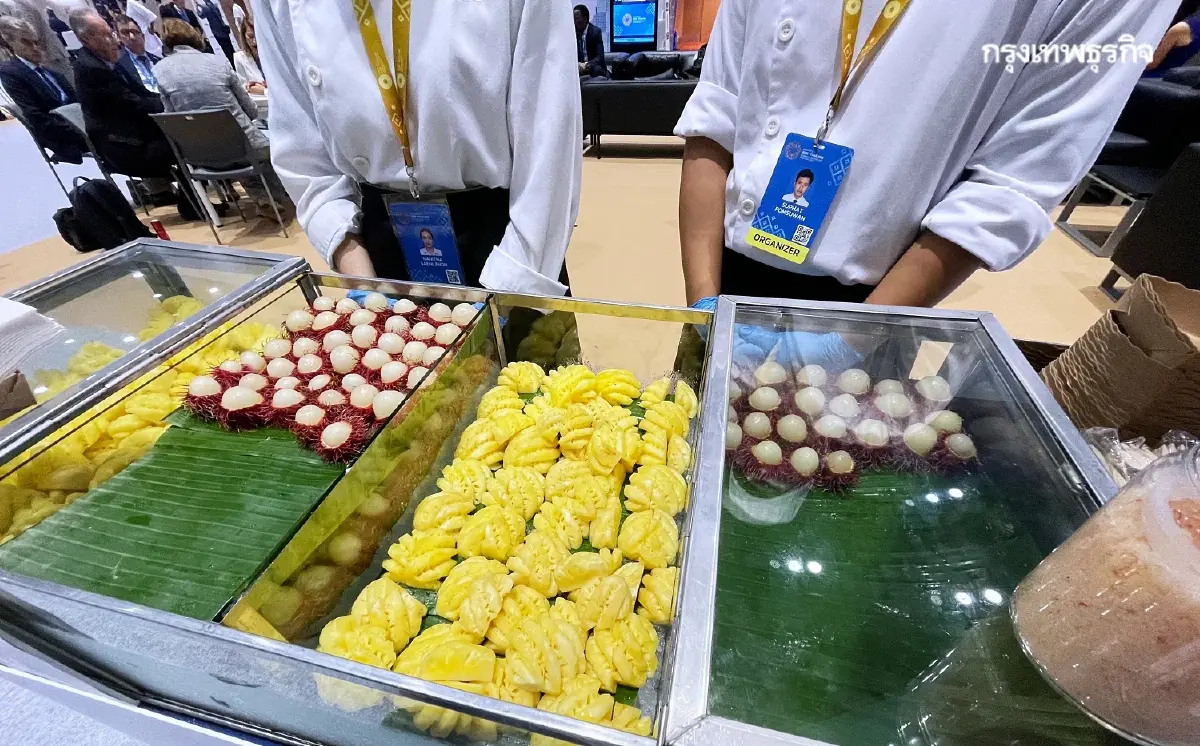 'ผลไม้รถเข็น' สตรีทฟู้ดไทย เสิร์ฟความสดชื่น ณ IMF-World Bank 2026
