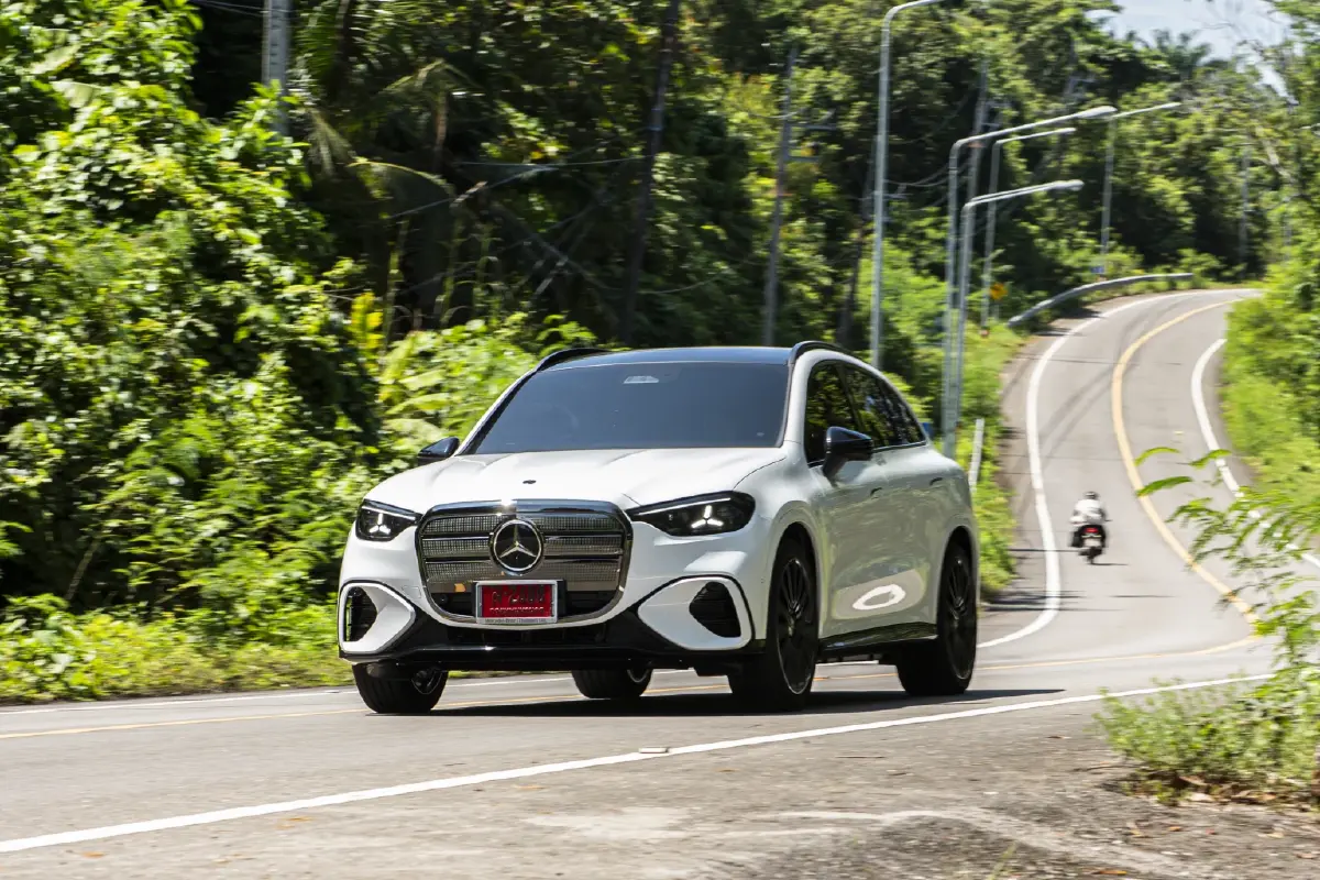 Mercedes-Benz 'GLC EV' แรง นิ่ง ขับเนียน ฟีลลิ่งธรรมชาติ 
