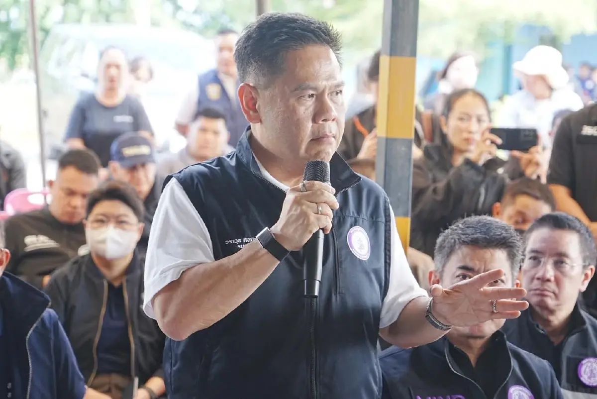 'ส้ม' รุกฆาตทุน 'จีนบุรี' ขยี้บ้านใหญ่ 'น้ำเงิน' จมน้ำสีรุ้ง