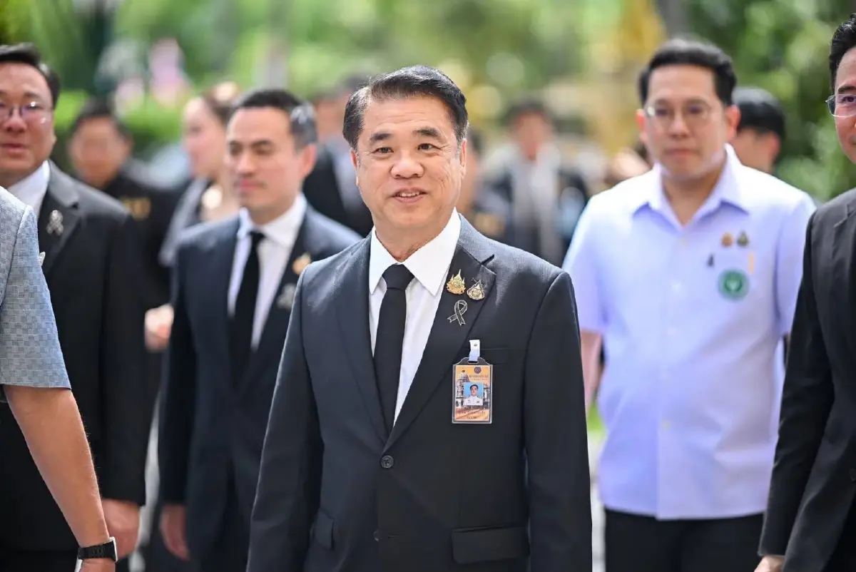 ราคายาง พุ่งสูงสุดรอบ 10 ปี 'สุริยะ' สั่ง กยท. เร่งคุมเสถียรภาพราคา