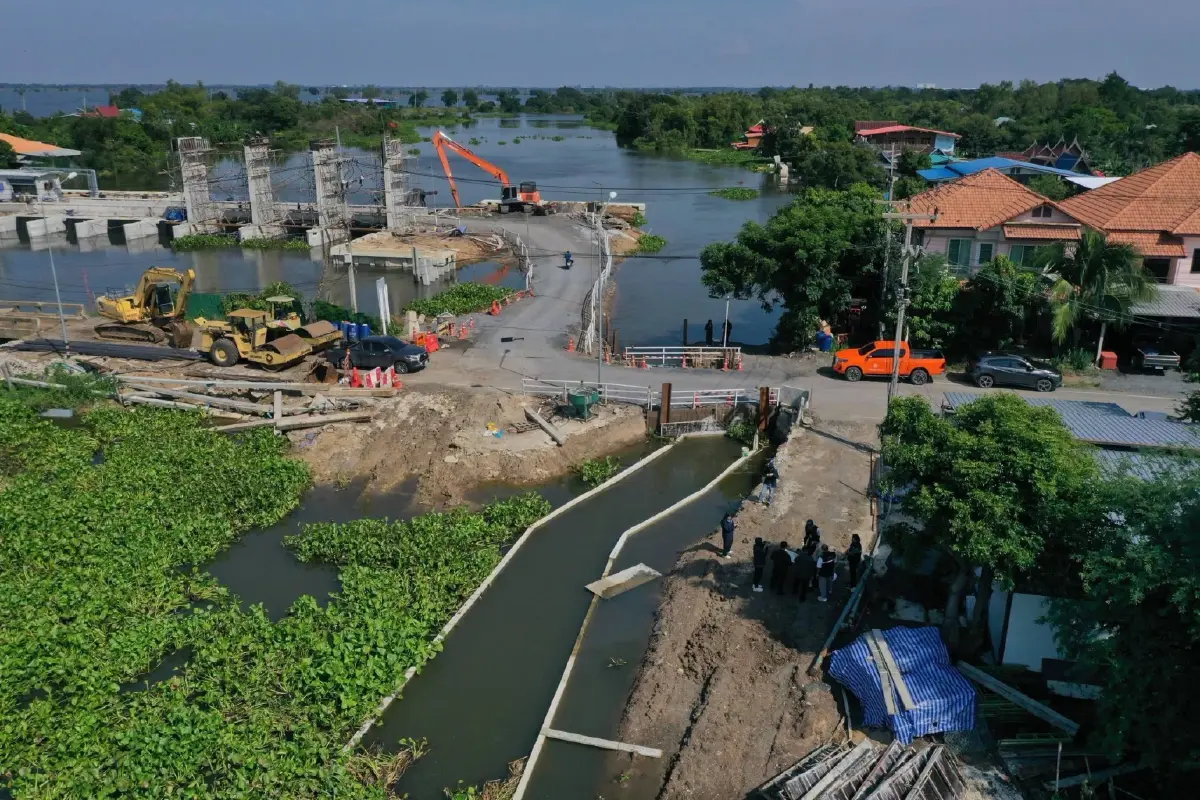 กางแผนกู้น้ำท่วมบางกุ่ม-ท่าวุ้ง คืนพื้นที่ทำนาปรัง 15 พ.ย.นี้