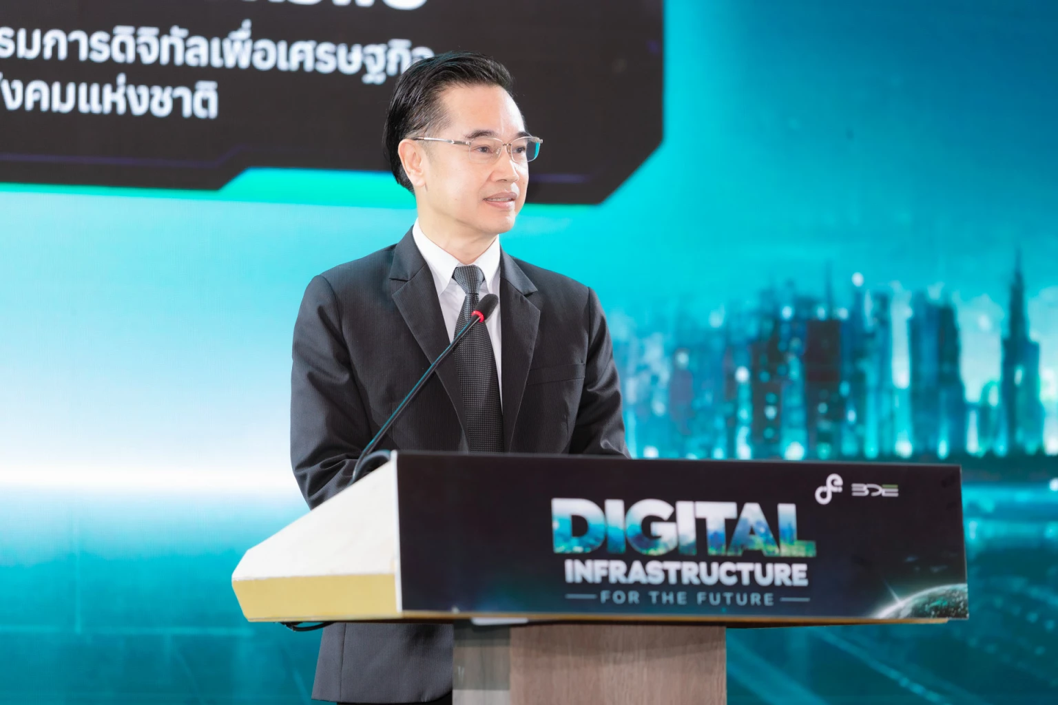 ดีอีกางโรดแมปปักธงฮับ ‘ดิจิทัล–AI’ อาเซียน ดันเม็ดลงทุนพุ่ง 6.41 แสนล้านบาท