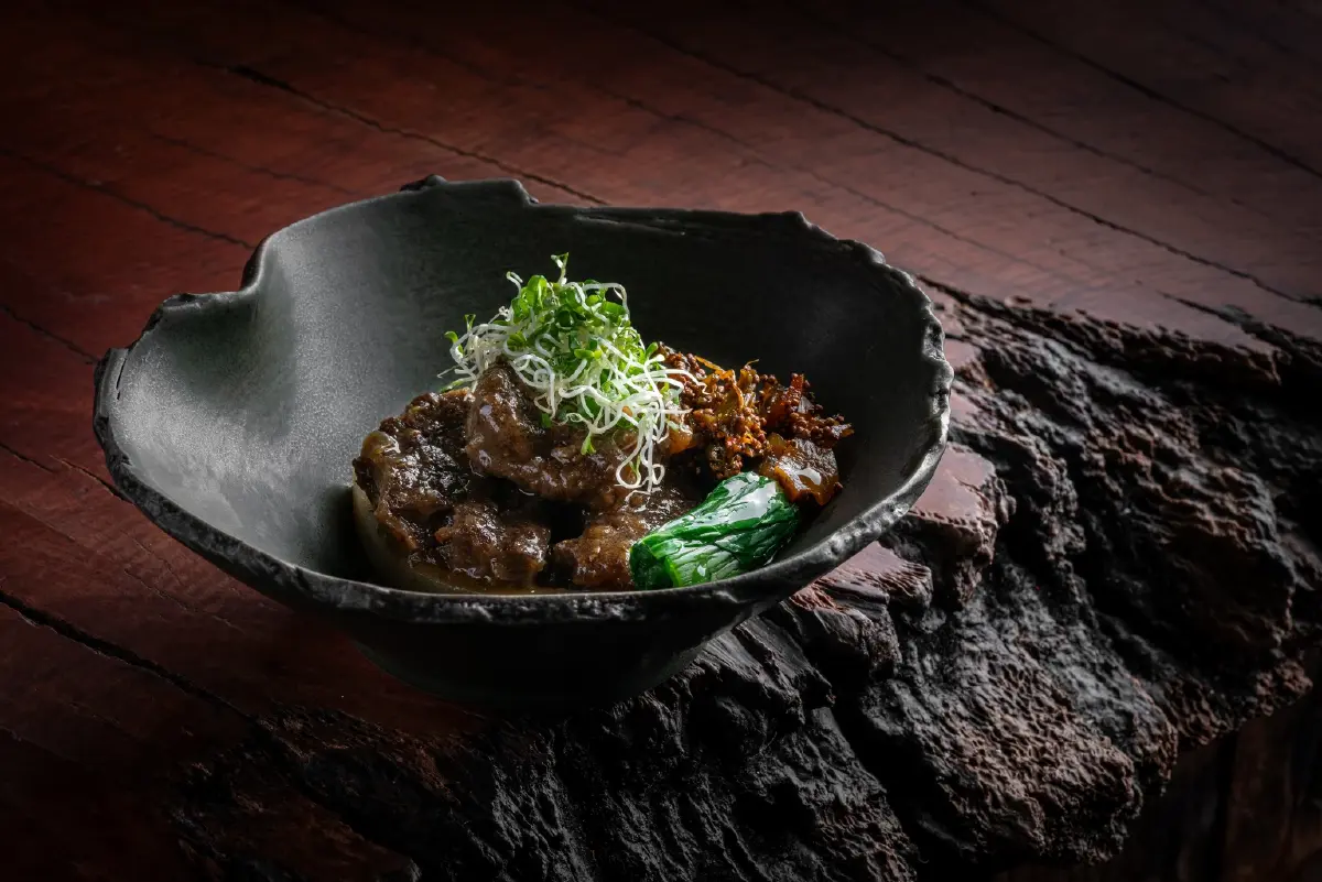 'อะไรง่าย ๆ ผมไม่ทำ' เชฟก้อง–ก้องวุฒิ ชัยวงศ์ขจร แห่ง Locus จากเชียงรายสู่เมืองกรุง