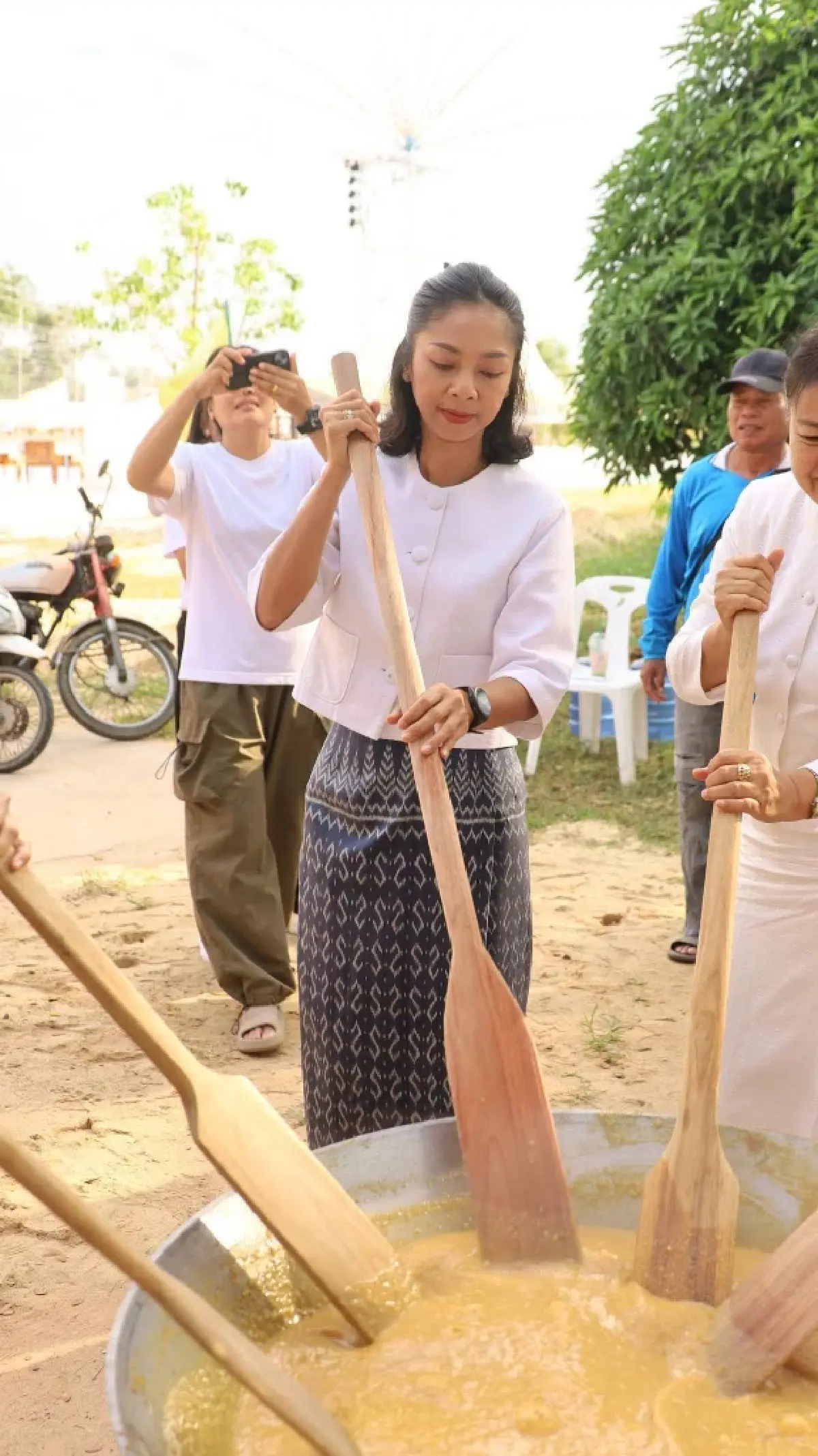 ออกพรรษา ประจำปี 2569 ตักบาตร-กวนข้าวทิพย์ สืบสานประเพณี