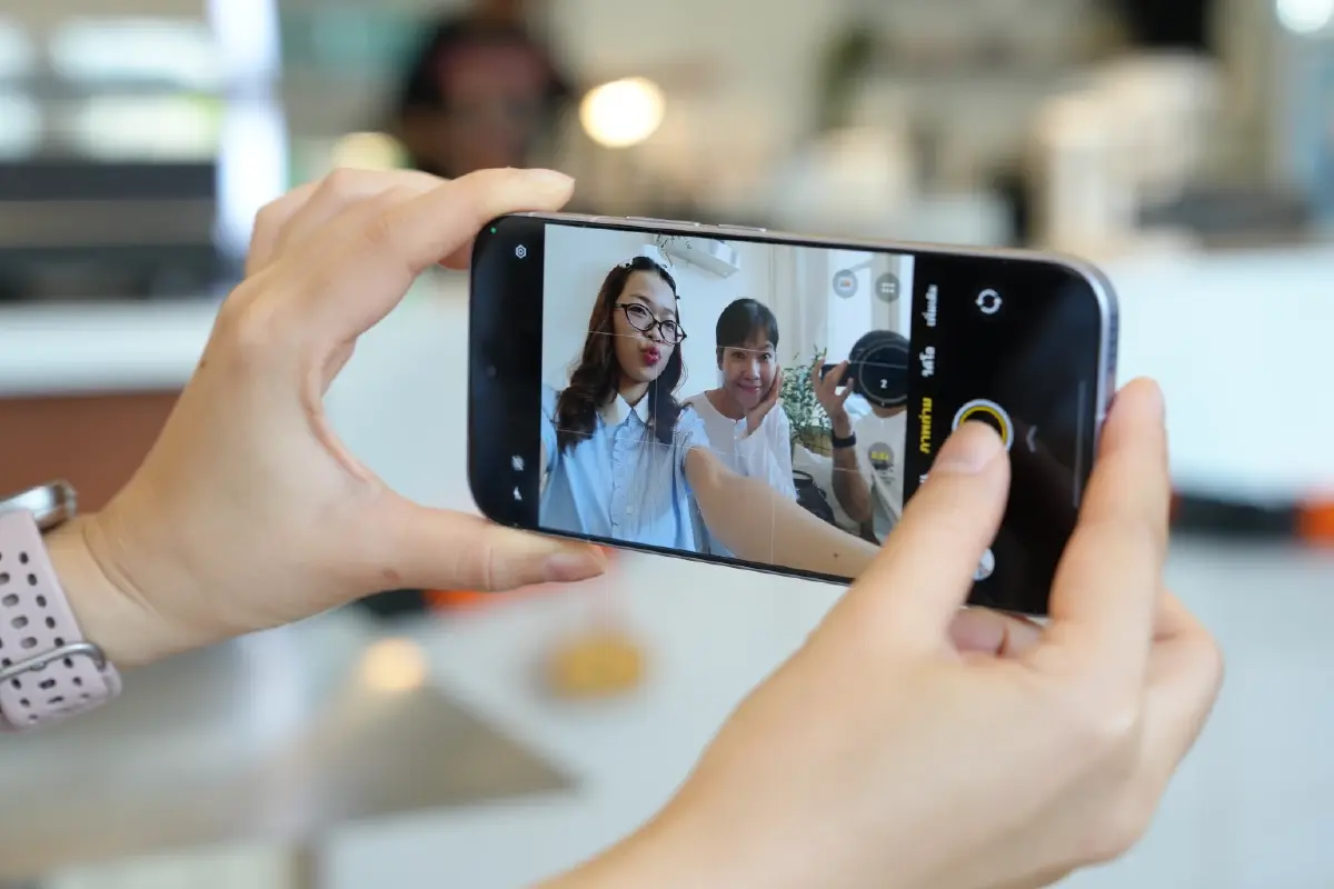 ถ่ายสวยแบบโอ้มายก้อด! รีวิว 'vivo V80' มือถือที่เสกช็อตลูกรักพระเจ้า