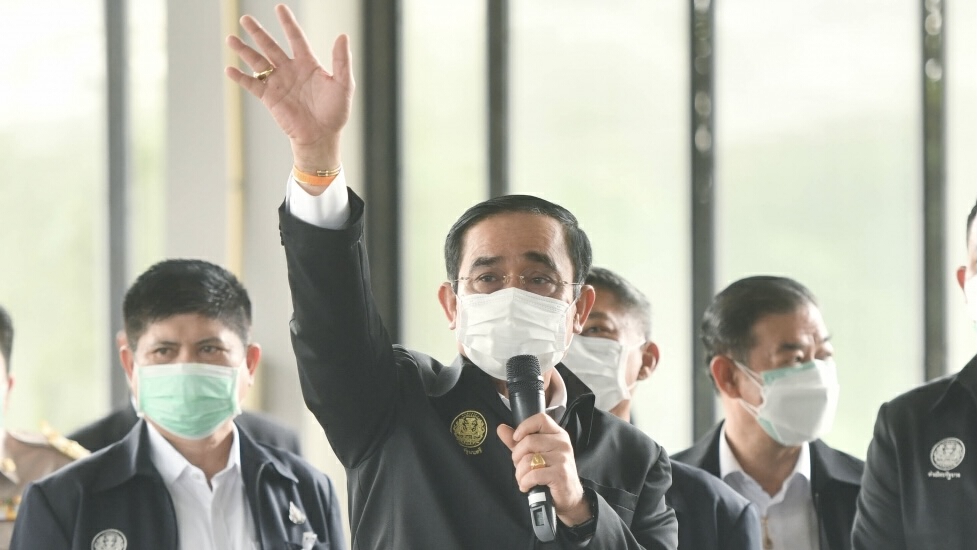 นายกฯเผยสบายใจ หลังปลดธรรมนัส-นฤมล เพื่อผลดีในการทำงาน