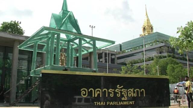 สภาประหลาด "วิลาศ" จี้ เลขาธิกาสภาฯ สอบสีผนังไม้ 215 ห้อง ส.ว.