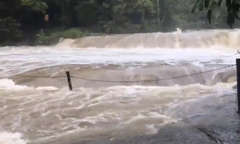 สั่งปิด 6 น้ำตกเขตอุทยานชาติเขาหลวง หวั่นนทท.อันตราย หลังฝนตกหนักน้ำหลาก