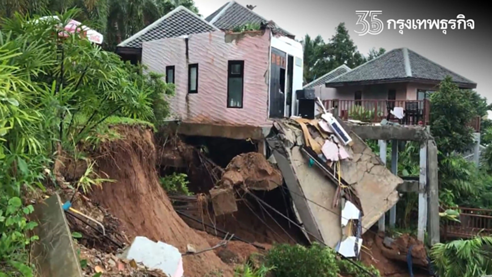 พนง.บังกะโล เกาะสมุย เล่านาทีถล่ม หลังฝนตกหนัก น้ำกัดเซาะทะลักเข้ามา