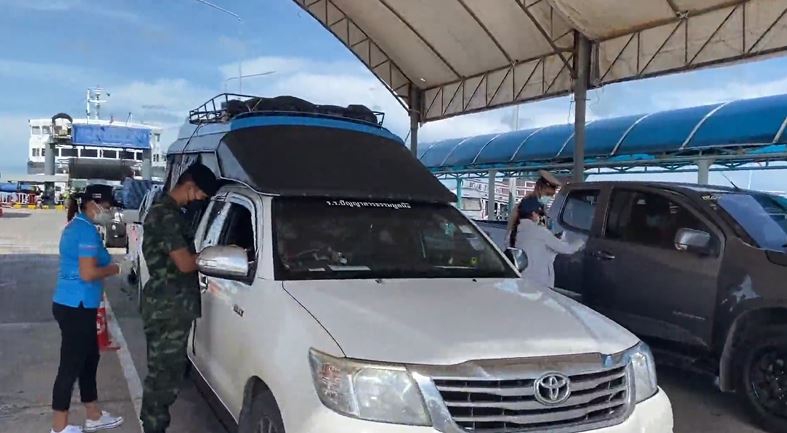 เปิดประเทศ ท่องเที่ยวคึกคัก ชี้มีผู้เดินทางเข้าเกาะสมุยวันละกว่า 2,500 คน