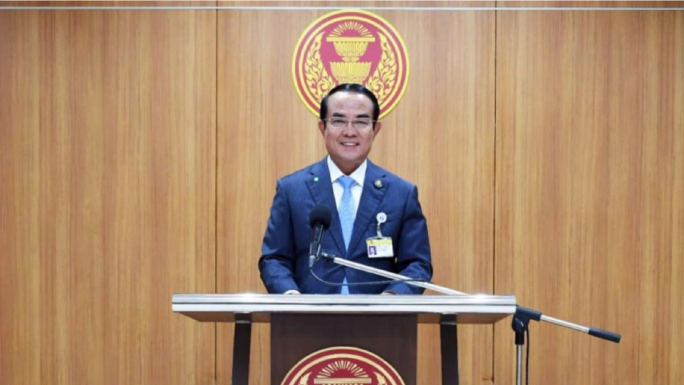 "ชินวรณ์" เสนอตัวชิงรองหน.ปชป. บลัฟ"เดชอิศม์"ส.ส.สมัยแรกเหมาะ "รองเลขาฯ"