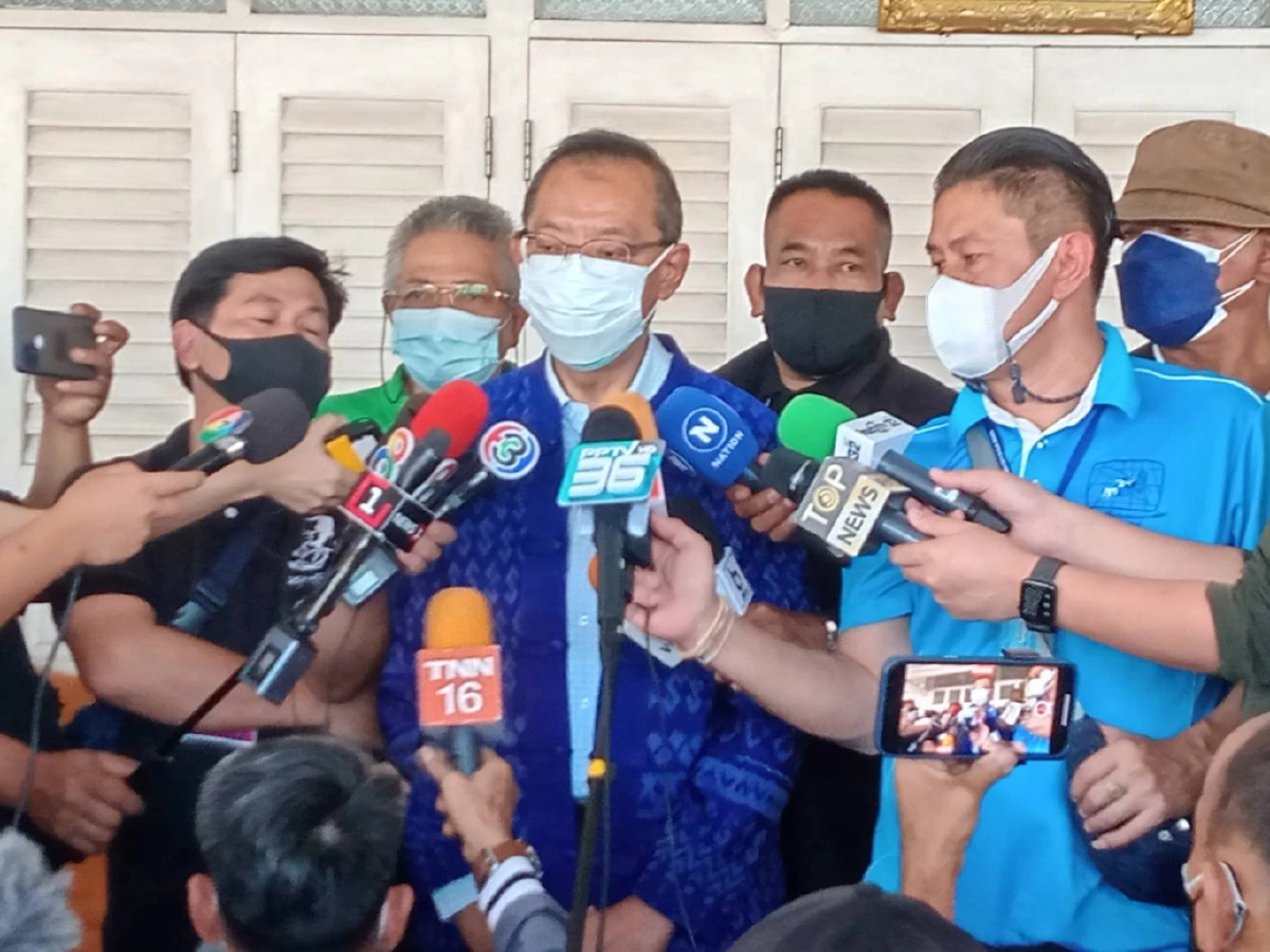 “ณรงค์ศักดิ์” ปัดลง “ผู้ว่าฯ กทม.” เหตุขาดคุณสมบัติ-ขอบคุณ “ผู้ใหญ่” ทาบทาม