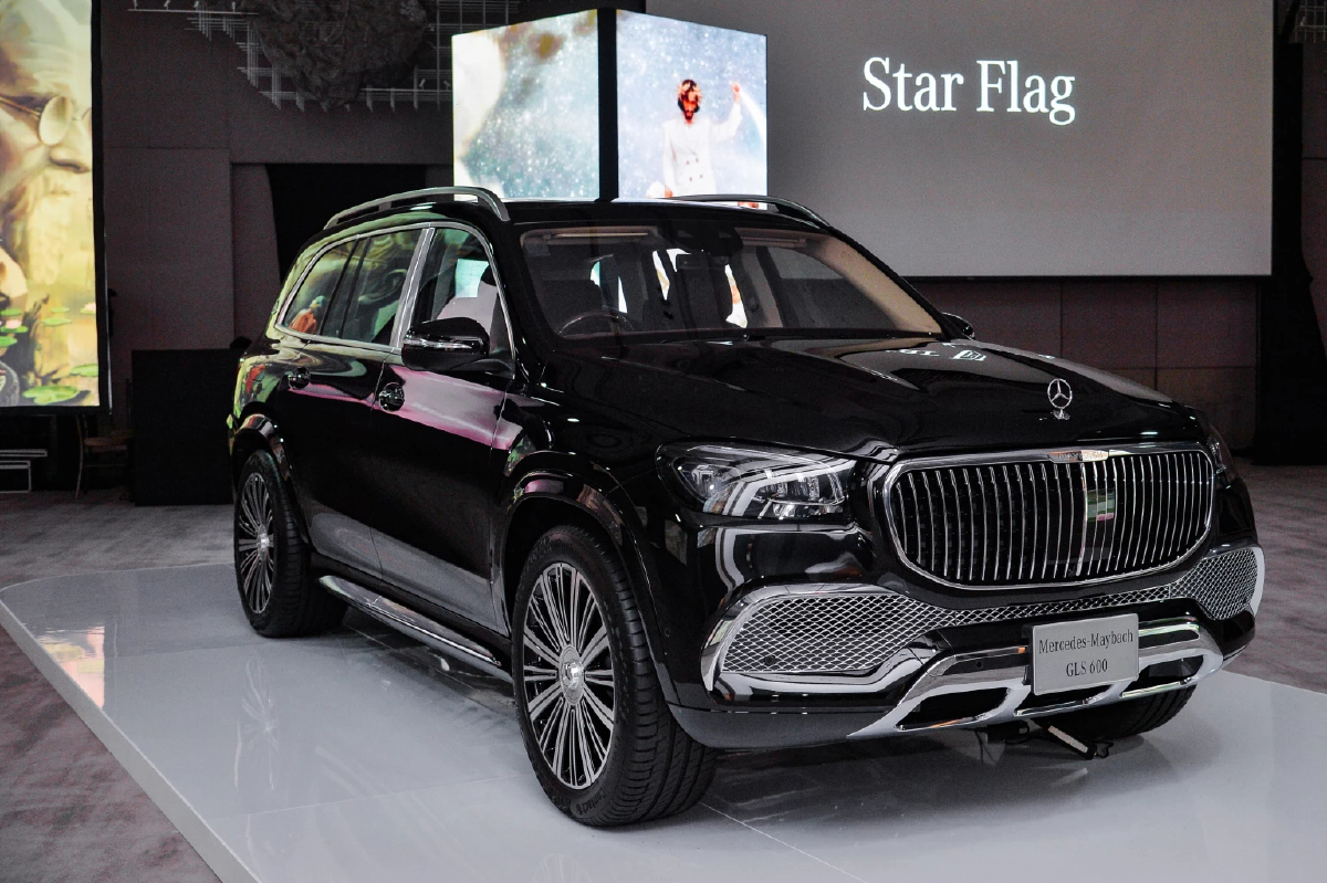 ‘เบนซ์ สตาร์แฟลก’ เติมเต็มไลฟ์สไตล์เหนือระดับ เปิดตัวโชว์รูมหรู