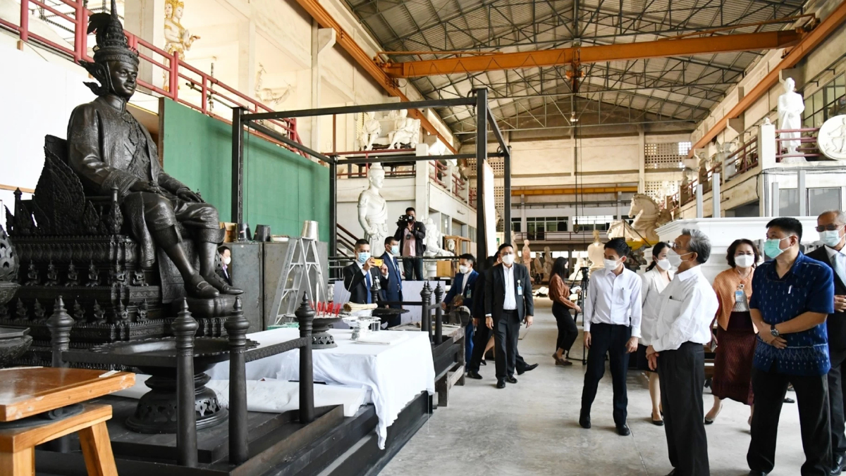 “ชวน”ตรวจความคืบหน้าสร้างพระบรมราชานุสาวรีย์ ร.7  องค์ใหม่