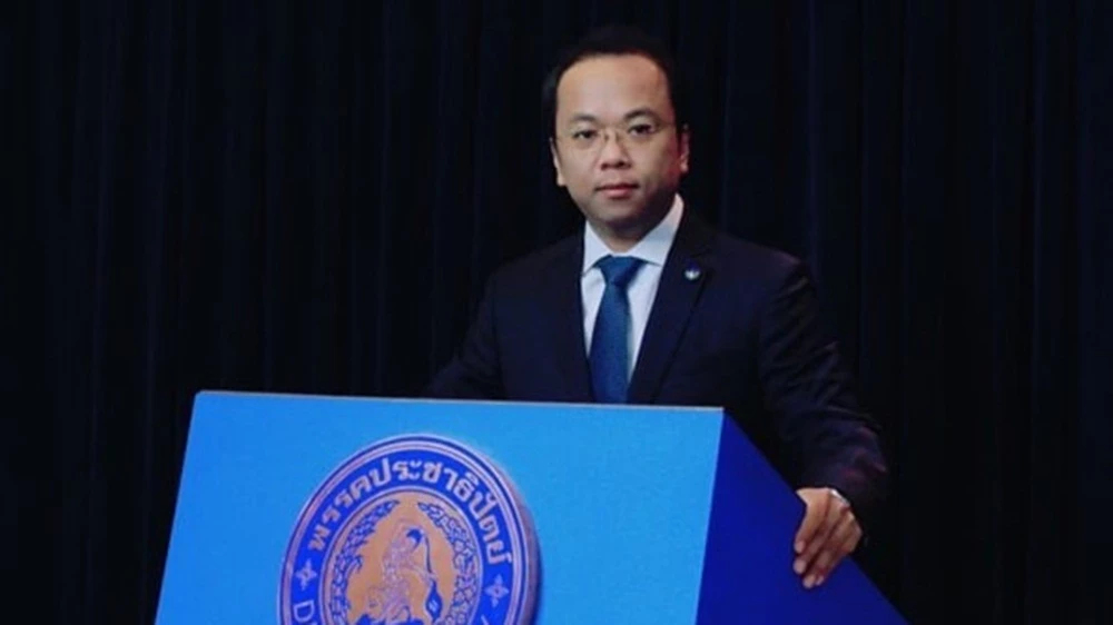 ปชป.จี้ผบ.ทบ.สอบ "เสธ.ต." เอี่ยวขนคน เข้าพื้นที่เลือกตั้งซ่อมชุมพรเขต1