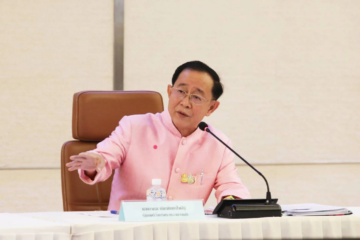 คลังยืนยันไม่ลดภาษีเพื่อพยุงราคาน้ำมัน