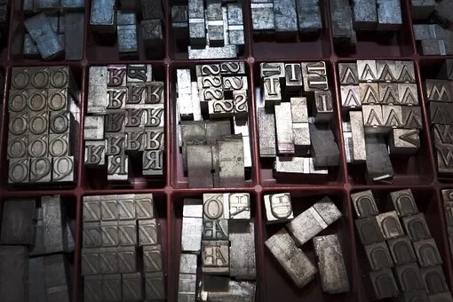 ตะกั่ว เมตริกตันละ 78,680.00 สังกะสี เมตริกตันละ 118,830.00