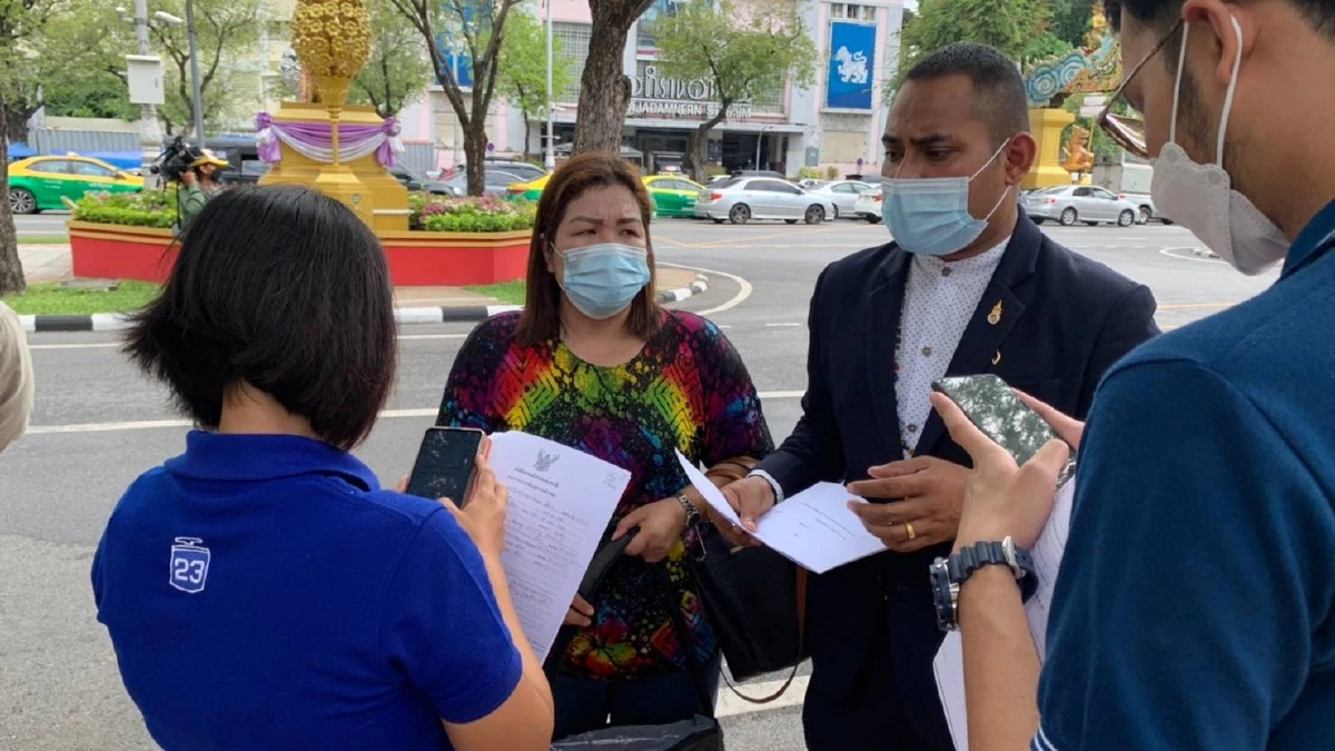 ร้อง ผบ.ทบ. คดี พลทหารยุทธินันท์ ถูกซ้อมตายในค่ายทหารไม่คืบ ผู้ต้องหาได้ดี