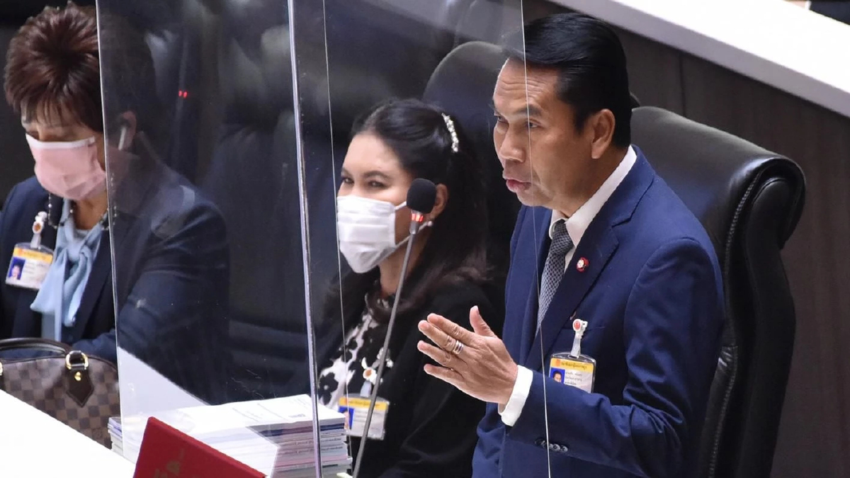 "สุทิน" วอน "ส.ว." ใจกว้าง แก้พ.ร.ป.พรรคฯ ย้ำ จะสร้างประชาธิปไตย เลิกยึดอำนาจ