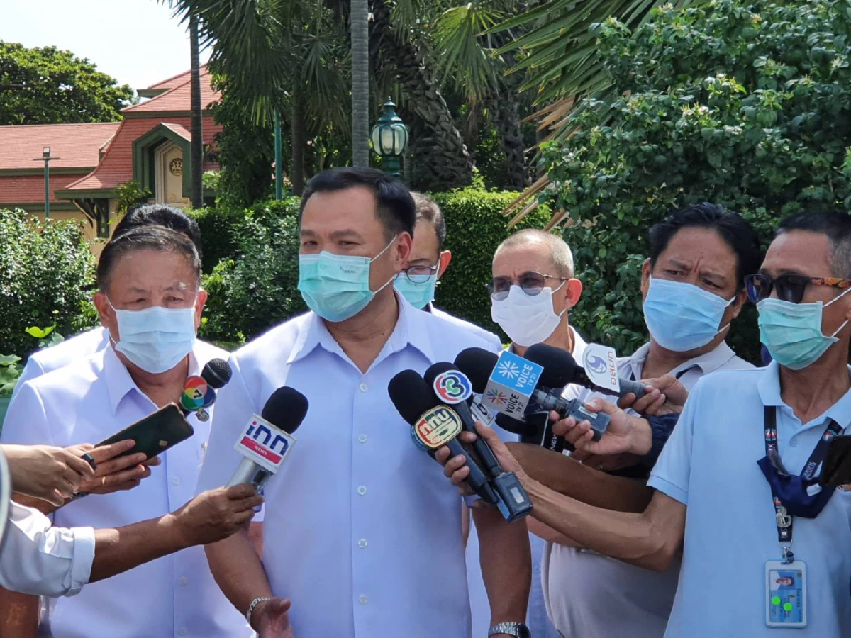 “อนุทิน” เผยติดเชื้อพุ่ง 15,000 ไม่พีคสุด - บอกไม่รุนแรงประชาชนได้รับวัคซีน