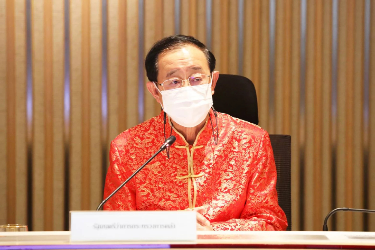 “อาคม”เผยคลังกำลังพิจารณาหลายแนวทางลดผลกระทบน้ำมันแพง