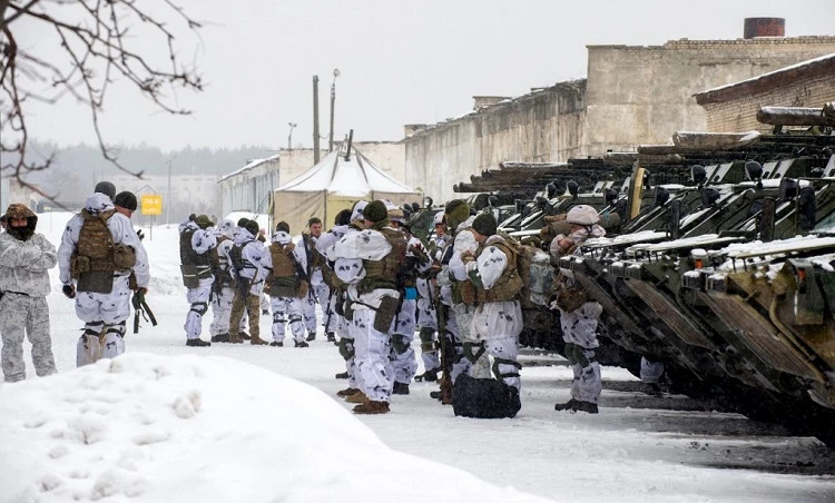 รัสเซียถล่มยูเครน ศึกใหญ่ที่ไม่ควรเกิด | เรือรบ เมืองมั่น