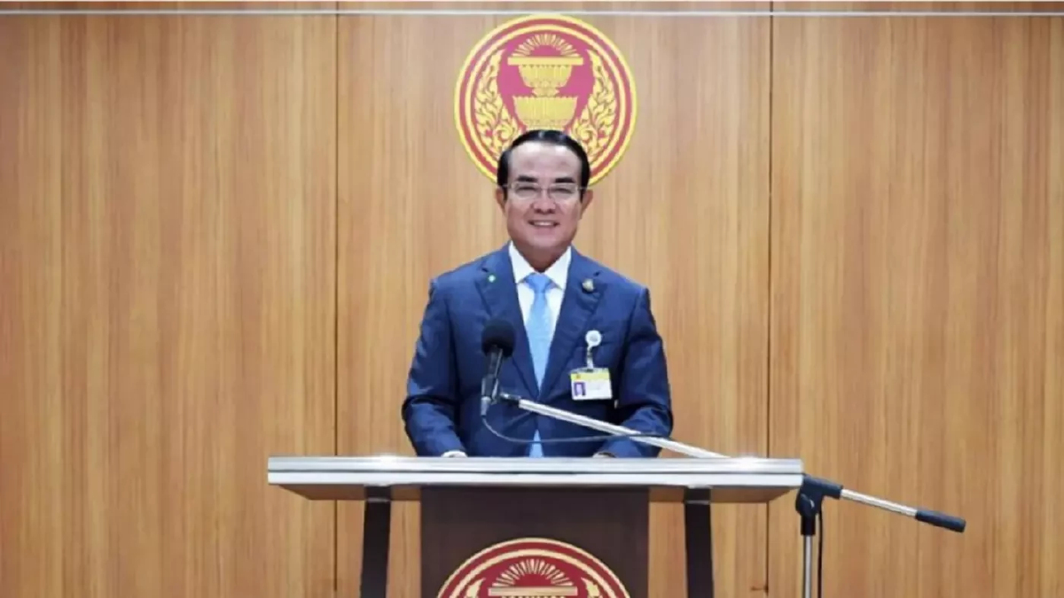"ชินวรณ์" ให้คะแนน นายกฯเกือบเต็ม อวยวาทะเด็ด ไร้ทุจริต-รามเกียรติ์