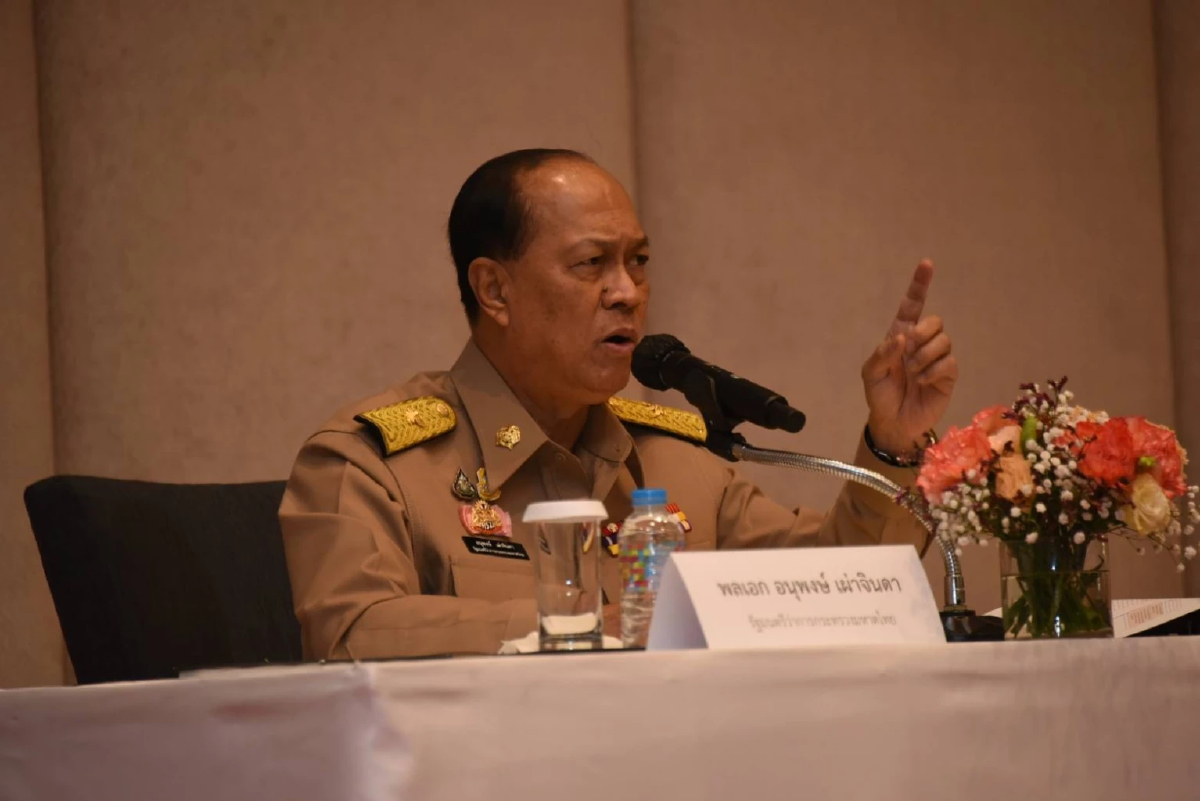 มท.1 สั่งทุก จว.คิกออฟรณรงค์ลดอุบัติเหตุทางข้าม บังคับใช้ กม.เข้มต่อเนื่อง