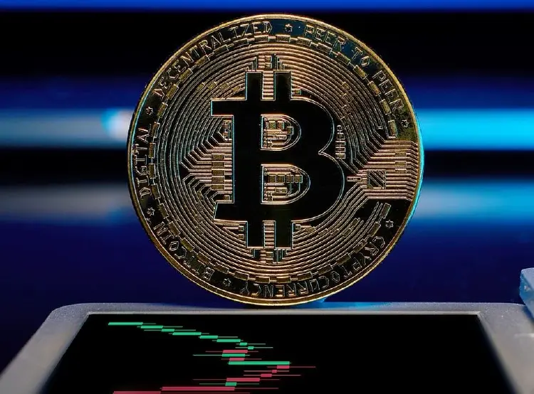 บิตคอยน์ร่วงกว่า 8% หลุดระดับ 35,000 ดอลลาร์ หลังรัสเซียบุกยูเครน