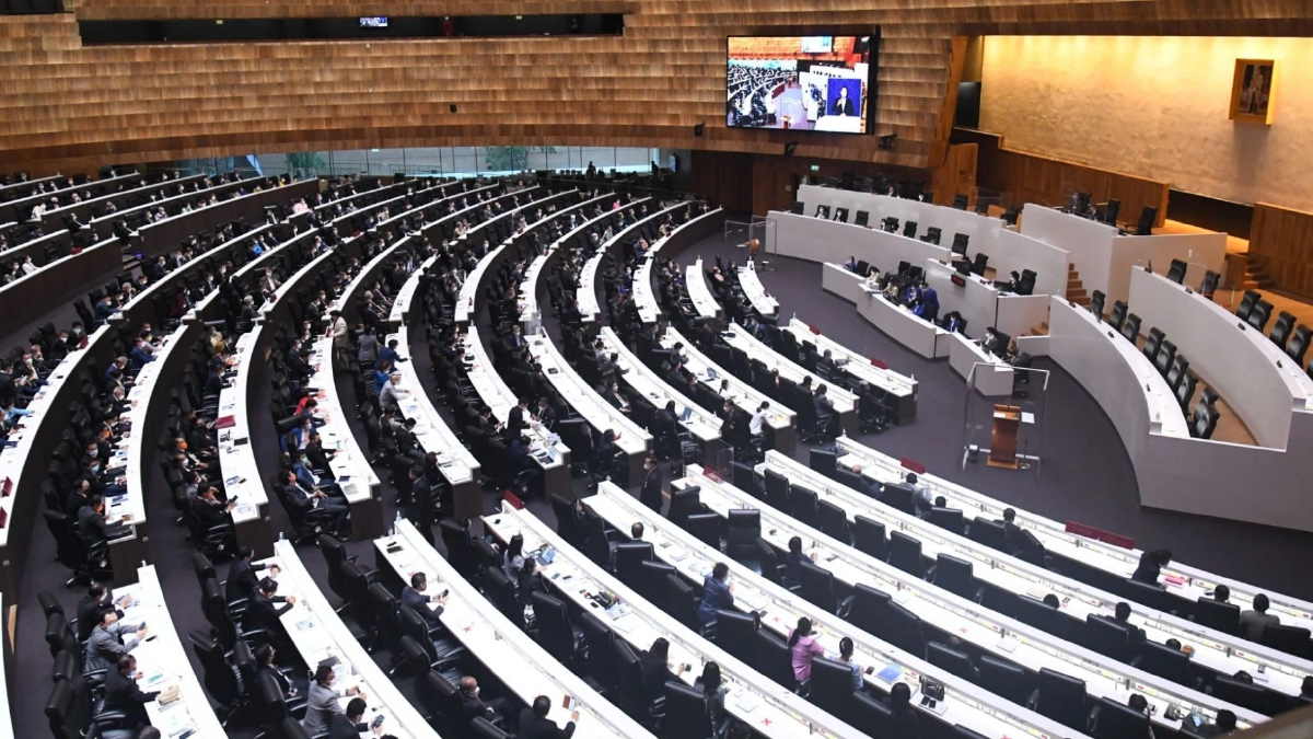 "ส.ว.-ส.ส.รัฐบาล" ตีตก ร่างพ.ร.ป.พรรคการเมือง ของ "ฝ่ายค้าน" ทุกฉบับ