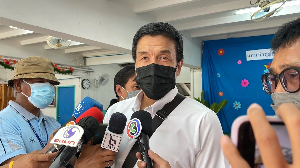 “ชัชชาติ” ไม่สนเบอร์ เหตุคนจำหน้า-ชื่อได้ ทำงานร่วม ส.ก.พรรคอื่นไร้ปัญหา