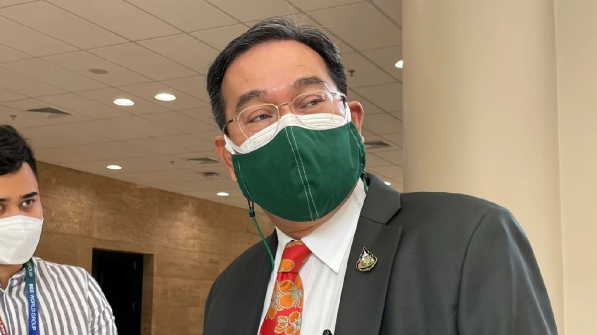 "กมธ.กม.ลูก" พ่นฆ่าเชื้อก่อนเริ่มประชุม - พบ กมธ. 2 คน ลาประชุม