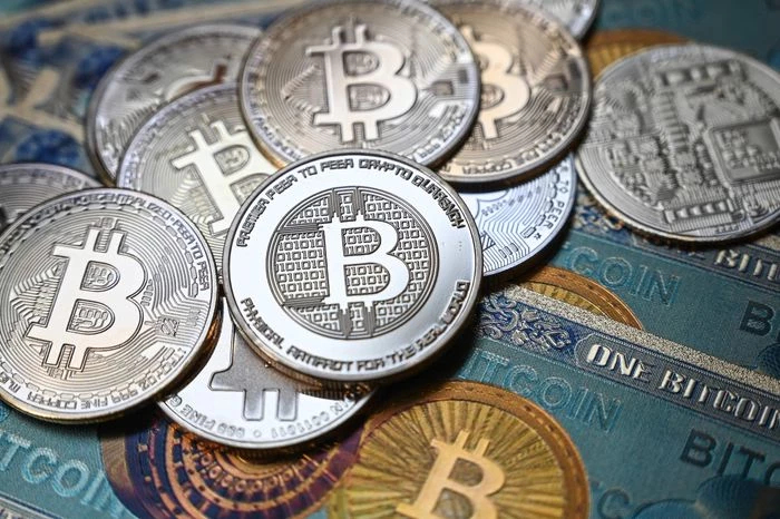 บิตคอยน์ร่วง 3.53%เคลื่อนไหวที่ 42,000 ดอลล์