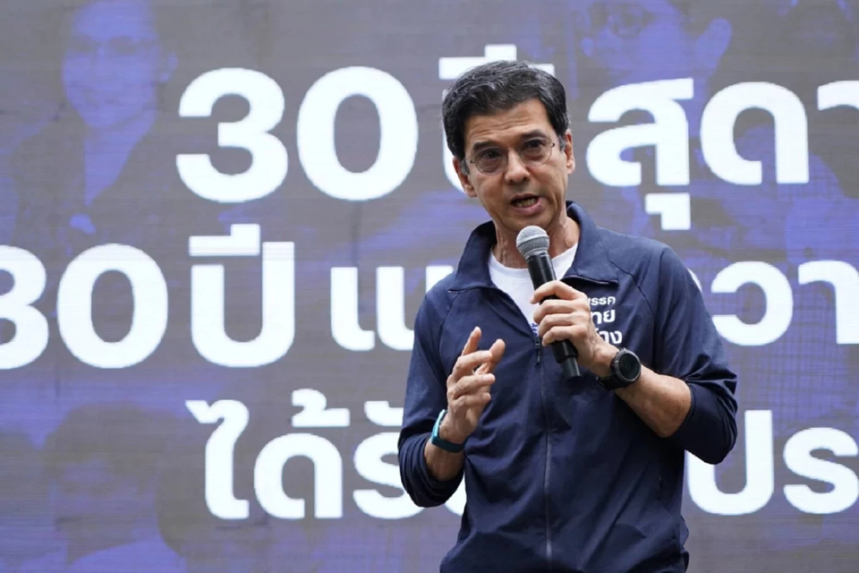 “ผู้พันปุ่น” หอบทีมผู้สมัคร ส.ก. “ไทยสร้างไทย” ลงพื้นที่ ชู “ตลาดน้อย” โมเดล