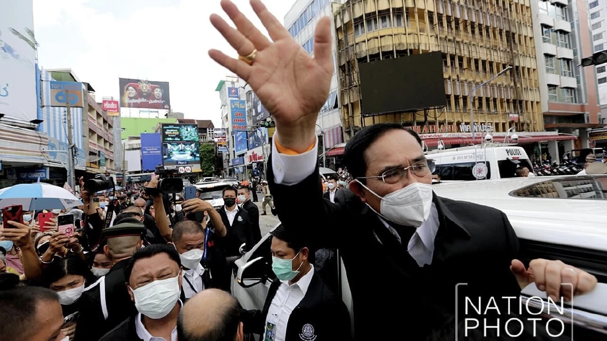 "นายกฯ" อ้อนคนหาดใหญ่ บอก เอาหัวใจมาฝาก แนะ "เลือกตั้ง" เลือกให้ดี