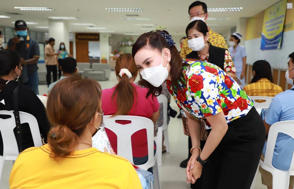 เยี่ยมผู้ประกันตน ช่วงสงกรานต์ 2565 ย้ำ "ประกันสังคม" ดูแลป่วยฉุกเฉิน 24 ชม. ไม่ต้องจ่าย