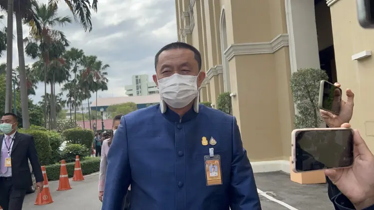 "ศักดิ์สยาม"ปัดตอบเป้าส.ส.เลือกตั้งครั้งหน้า-ลั่นภท.เดินหน้านโยบายหลัก