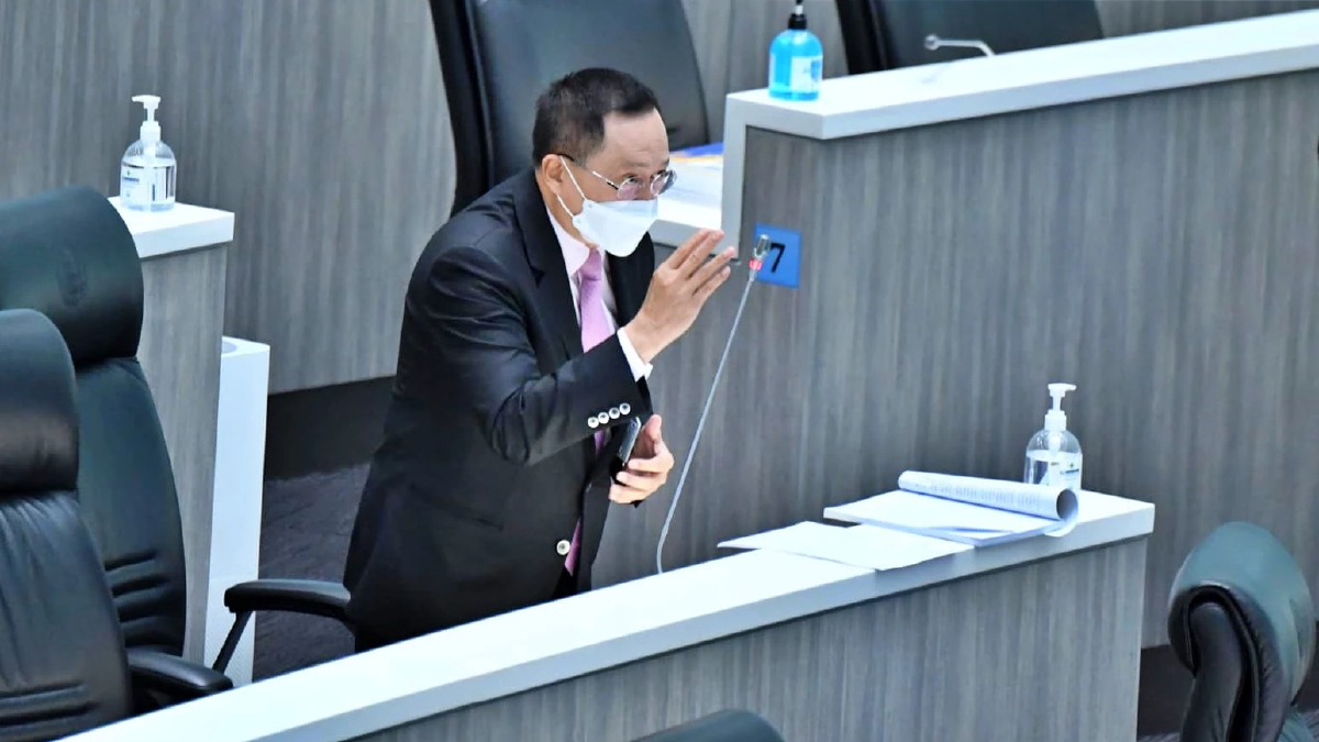 "วันชัย" ฟันธง "ฝ่ายค้าน" ชิงปิดช่อง "ยุบสภา" เตือน "ประยุทธ์" ถูกล้มเก้าอี้