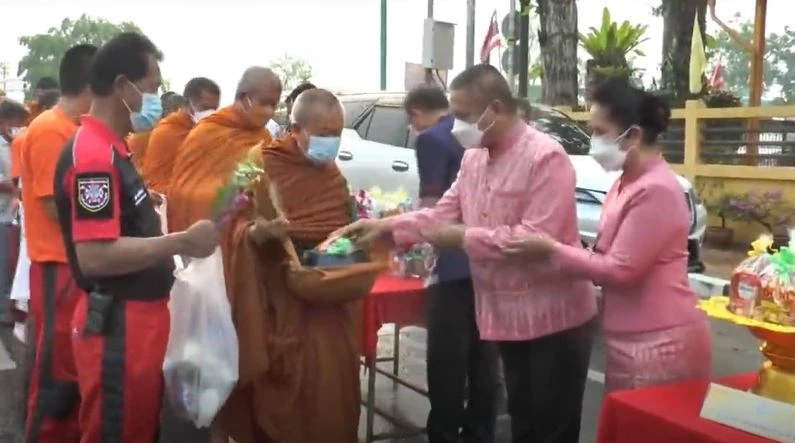 เริ่มแล้ว! สงกรานต์นครพนม เน้นสืบทอดประเพณีวิถีอีสาน